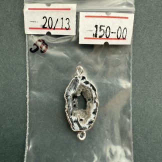 Друза 50 зріз агат , розмір 20/13 мм, 2 петлі, відтінок чорний, оправа срібло