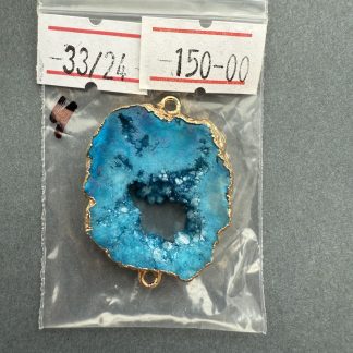 Друза 4 зріз кварца, розмір 33/24 мм, 2 петлі, відтінок бірюза, оправа золото