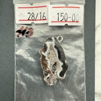 Друза 113 зріз агат, розмір 28/16мм, 1 петля, відтінок чорний