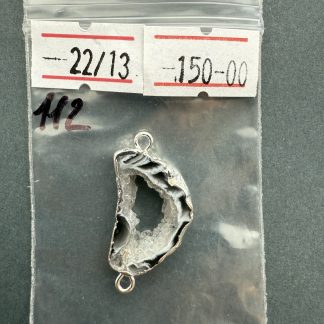 Друза 112 зріз агат, розмір 22/13 мм, відтінок чорний , оправа срібло