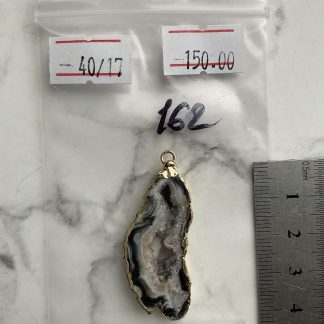 Друза 162 зріз агат, розмір 40/17 мм, 1 петля, відтінок чорний, оправа золото