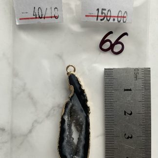 Друза 66 зріз агат, розмір 40/18 мм, 1 петля, відтінок чорний, оправа золото.