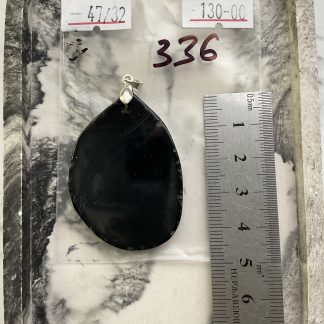 Друза 336 зріз агат, розмір 47/32 мм, 1 петля, відтінок чорний, підвіска срібло.