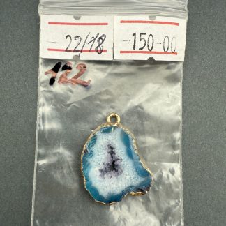 Друза 122 зріз агат, розмір 22/18мм, 1 петля, відтінок блакитний, оправа золото