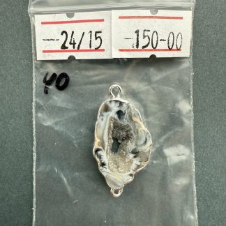 Друза 40 зріз агат, розмір 25/15, 2 петлі, відтінок чорний, оправа срібло