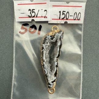 Друза 501 зріз агат, розмір 35/12, 2 петлі, відтінок чорний, оправа золото