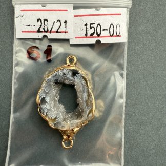 Друза 61 зріз агат, розмір 21/28 мм, 2 петлі, відтінок чорний, оплата золото