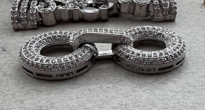 Замочок Вісімка, гіпоалергенний сплав по латуні
.
Розмір 18/38 мм 
.
Ціна за штуку - Зображення 5