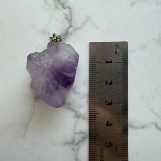 Кулон Аметист, крупний Фріформ
.
Розмір 2-3,5 см
.
Ціна за шт