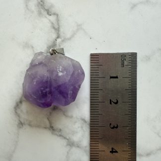 Кулон Аметист, крупний Фріформ
.
Розмір 2-3,5 см
.
Ціна за шт