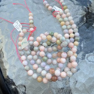 Намистини Морганіт, форма куля, гладка
.
Розмір 8 мм , 38,5 см нитка 
.
Ціна за нитку