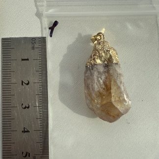 Підвіс кулон Цитрин, номер 1, з петлею. 
Заміри на фото. 
.
Ціна за штуку