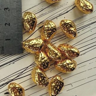 Намистина Астероїд, гіпоалергенний сплав по латуні
.
Розмір 9/15 мм, 4,35 грама
.
Ціна за шт