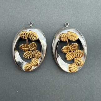 Підвіз Овал Гілка, нержавіюча сталь, вітінок тепле жовте золото. 
.
Розмір 33/23 мм
.
Ціна за штуку