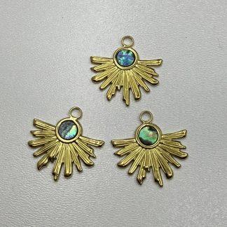 Підвіс Галіотіс, оправа сталь, відтінок тепле жовте золото.
.
Розмір 26/26 мм
.
Ціна за шт