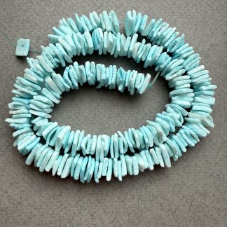 Намистини Панцир чипси, груба огранка, тонований з ефектом матовим, відтінок блакитний 
.
Розмір 40 см нитка 
.
Ціна за нитку