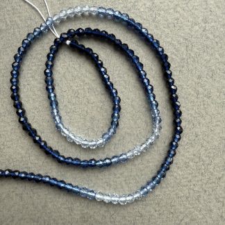 Намистини Кришталь, форма куля грань, відтінок синій, асорті
.
Розмір 38 см нитка 
.
Ціна за нитку