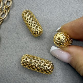 Намистина Сота овал великий, позолота по латуні 
.
Розмір 30/10 мм 
.
Ціна за шт