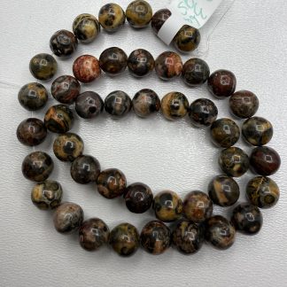 Намистини Яшма Леопард, форма гладка куля. 
.
Розмір 8 см, довжина 36 см. 
.
Ціна за нитку