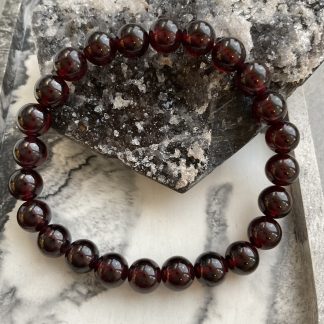 Браслет Бразильський Гранат, форма  куля, гладка.
Розмір намистини 6мм, розмір 16см обхвату.
Ціна за шт.