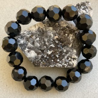 Браслет Агат, форма куля, гладка, граньована.
Розмір намистини 14мм, розмір 19см обхвату.
Ціна за шт.