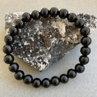 Браслет Чьорний Агат, форма куля ,гладка .
Розмір намистини 8мм, розмір 17см обхвату.
Ціна за шт.