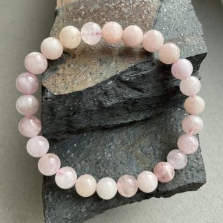 Браслет Рожевий Кварц, форма куля гладка .
Розмір намистини 8мм, розмір 17см обхвату.
Ціна за шт.