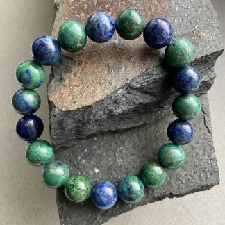 Браслет Хризокола Лазурит, форма кругла гладка.
Розмір намистини 10мм, розмір 17см обхвату.
Ціна за шт.