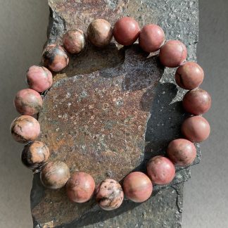 Браслет Родохрозіт, форма кругла, гладка.
Розмір намистини 11мм, розмір17см обхвату.
Ціна за шт.