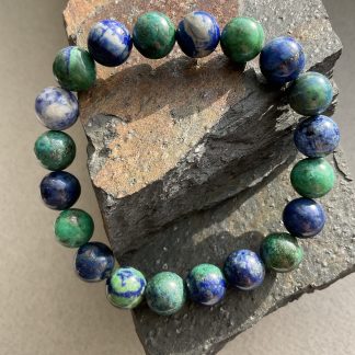 Браслет Хризокола Лазурит, форма кругла ,гладка .
Розмір намистини 10мм, розмір 18см обхвату.
Ціна за шт.