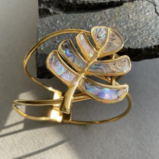 Браслет Металевий, форма лист монстера, вставка Галіотіс,нержавіюча сталь.
Розмір 16см обхвату.
Ціна за шт.