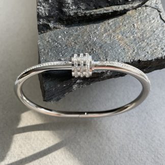 Браслет Металевий з Фіонітами,нержавіюча сталь.
Розмір 16см обхвату.
Ціна за шт.