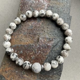Браслет Яшма, форма кругла, гладка.
Розмір намистини 8мм, розмір 18см обхвату.
Ціна за шт.