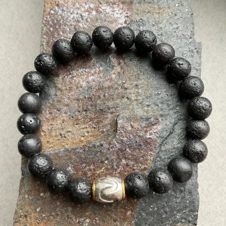 Браслет Вулканічна Лава, форма кругла.
Розмір намистини 9мм, розмір 17см обхвату.
Ціна за шт.