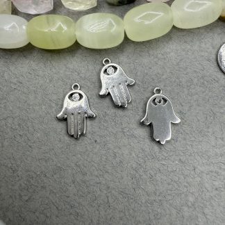 Підвіс Долоня Хамса, родування по латуні, відтінок нат золото
.
Розмір 16/12 мм 
.
Ціна за шт